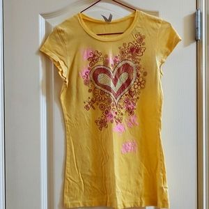Girls size large pre-owned T-shirt